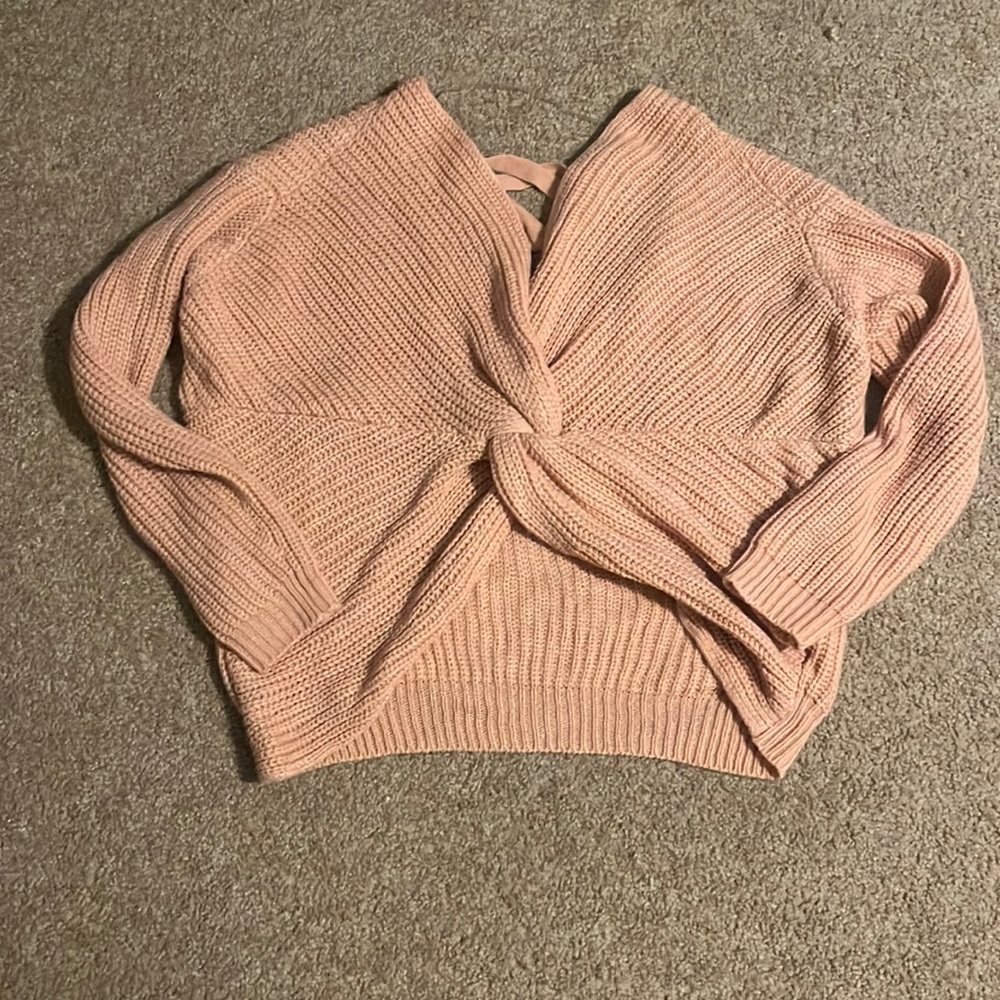 NO BOUNDARIES SWEATER SIZE XL